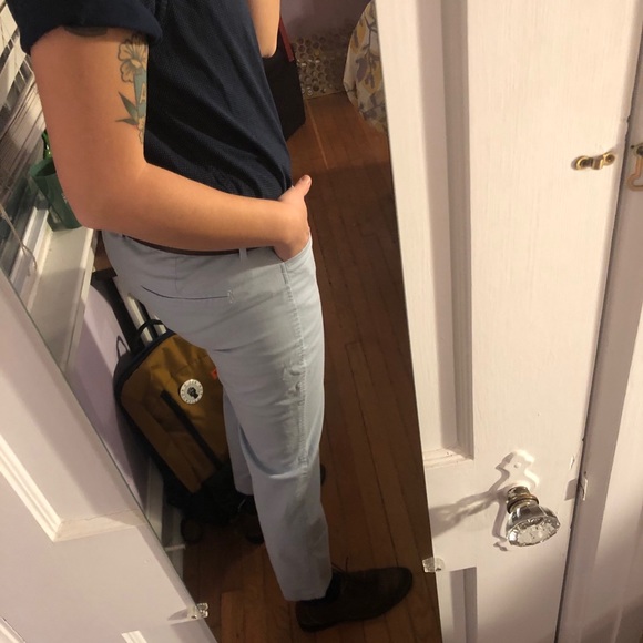 💚3/$13 Baby blue cropped Old Navy slacks - Picture 4 of 12